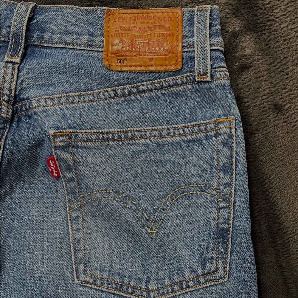 Levi 501 jeans